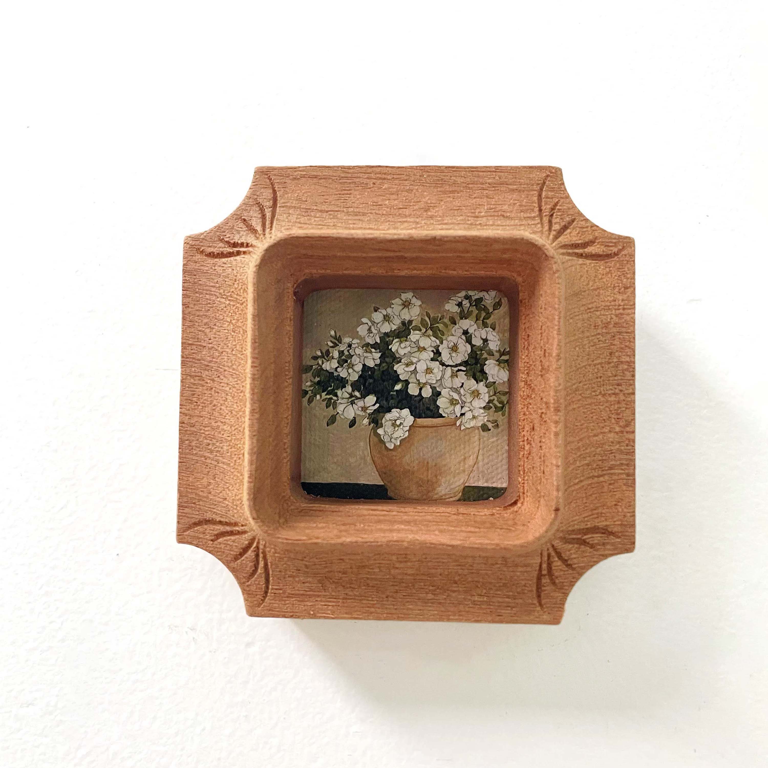 Antique-inspired Ornate Solid Wood Frame, Horse Floral Gallery Wall Art