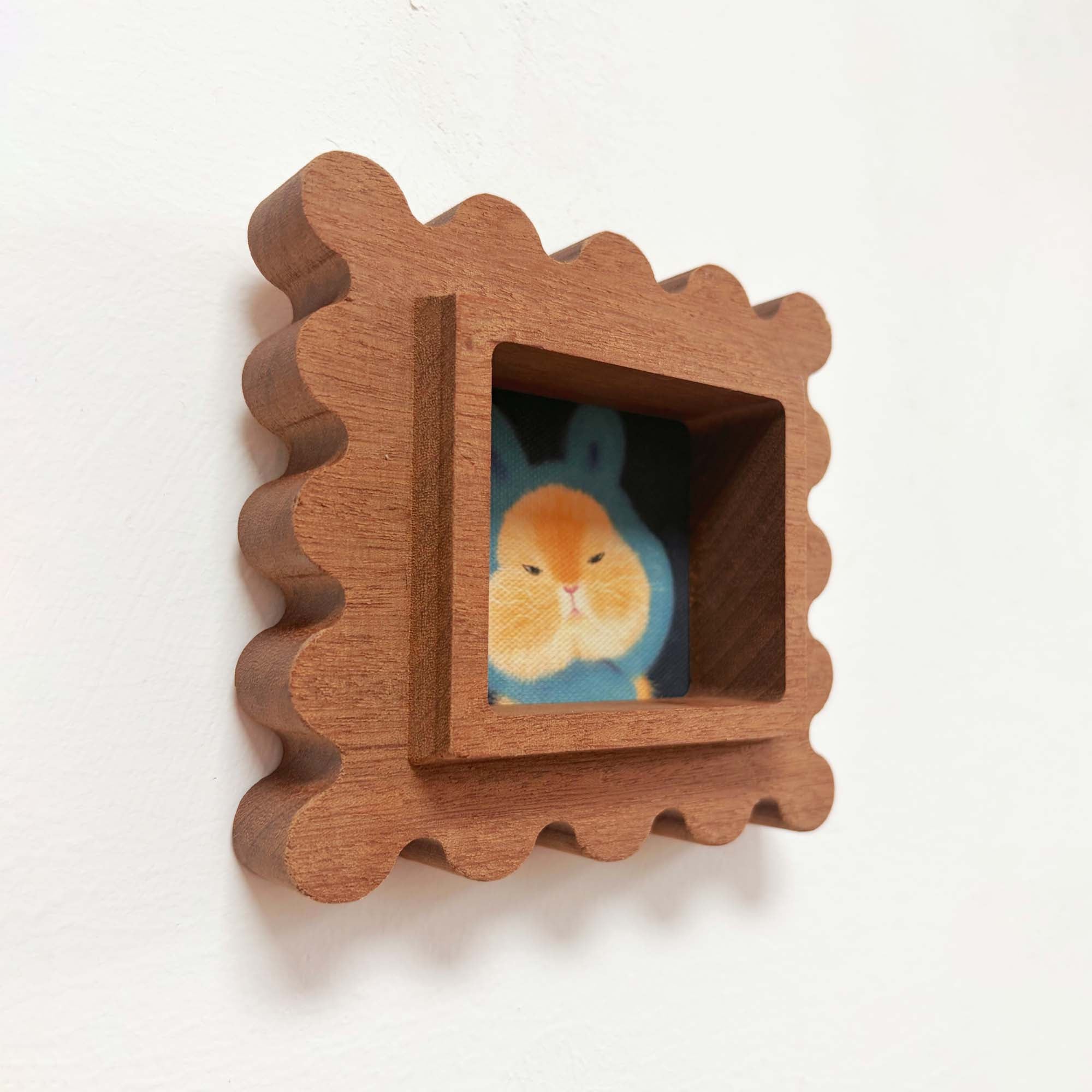 Handmade Scalloped Sapele Wood Picture Frame with Rabbit Art